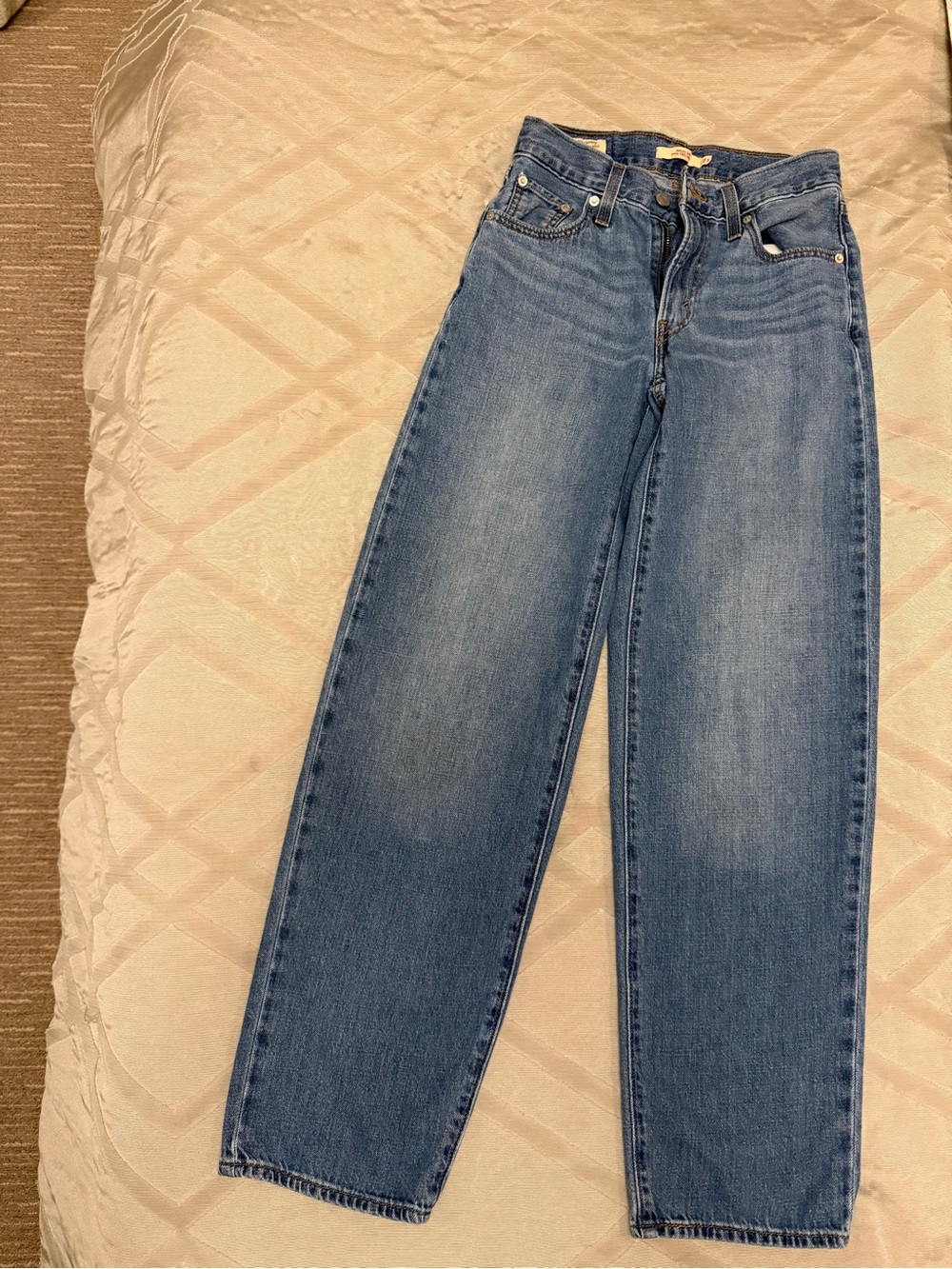Levi's Women's Baggy Dad Jeans - Blue Wash